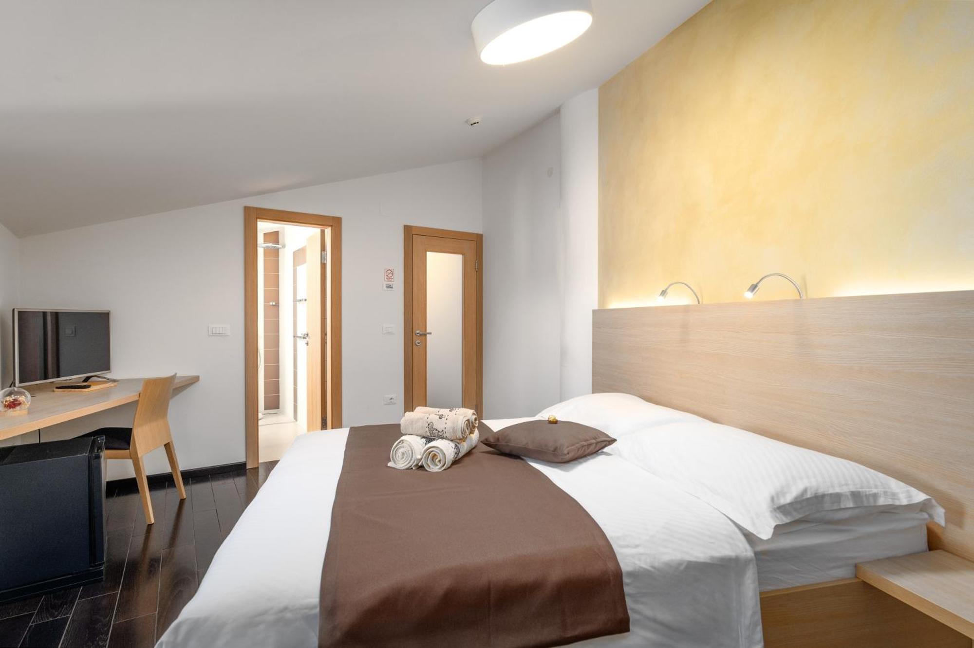 Boutique Wrungel Hotel Върсар Екстериор снимка